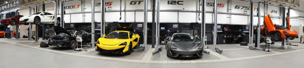 Atelier McLaren à Bracknell pour Jardine by Dura