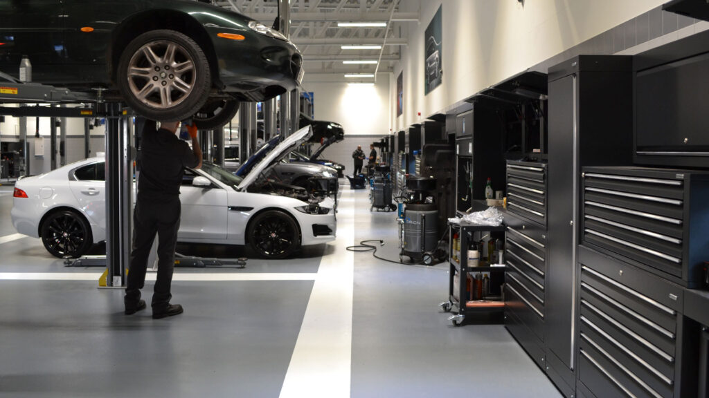 Jaguar Land Rover Hatfield, Royaume-Uni