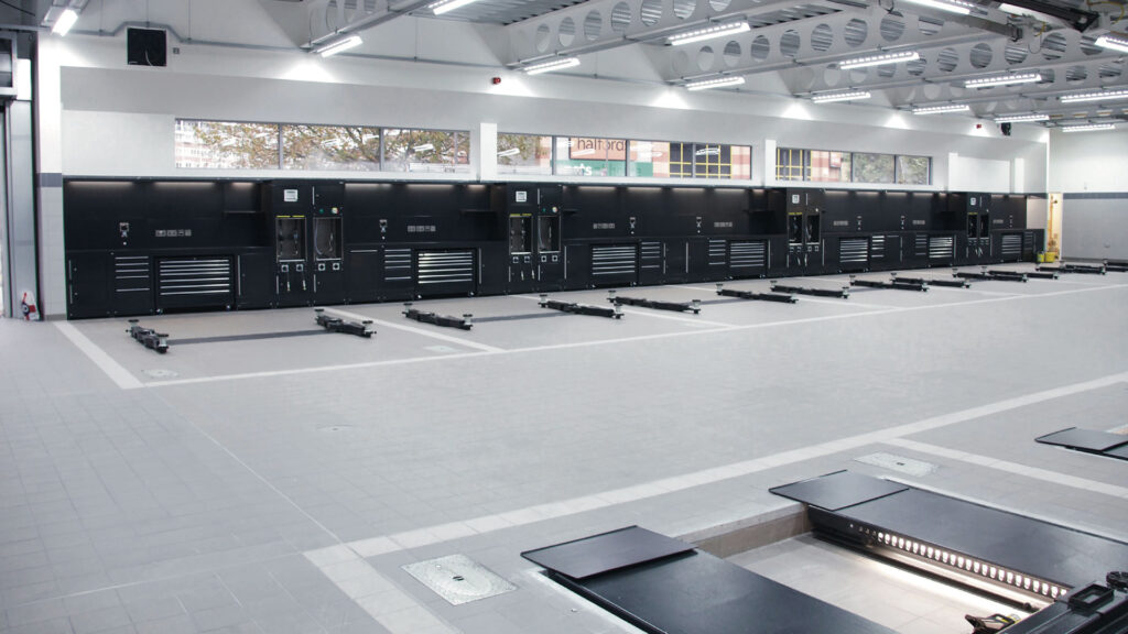 Lookers Land Rover Battersea, Royaume-Uni