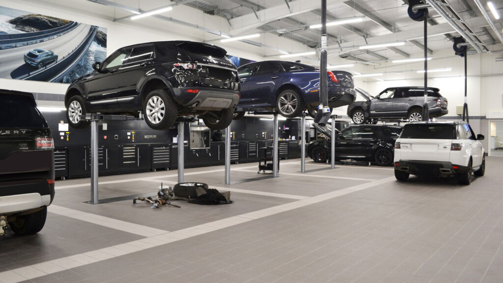 Lookers Land Rover Aylesbury, Royaume-Uni